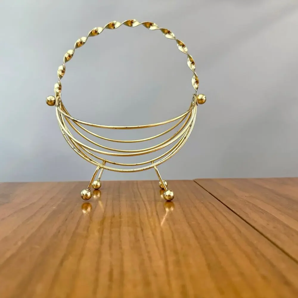 Brass Footed Wire Basket Twist Handle 5.5” x 6.5”
